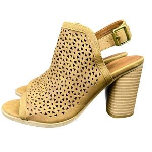 Universal Thread Milliana slingback cut-out bootie sandal tan heel Target EUC -7
